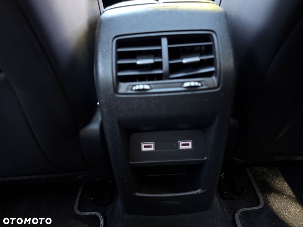 Citroën C5X 1.6 PHEV 225 Shine EAT8 - 22