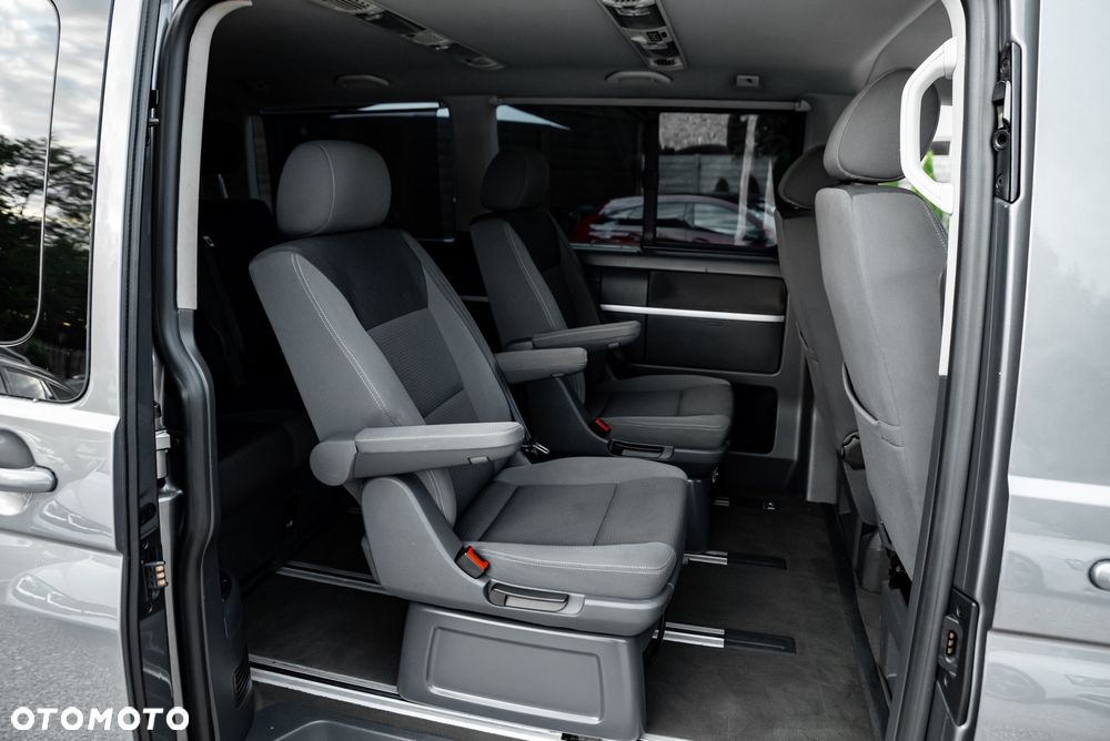 Volkswagen Multivan - 26