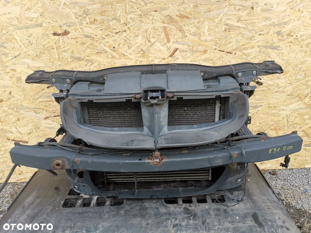Pas Przedni Chłodnice BMW 3 E90 05-11 2.0D - 1