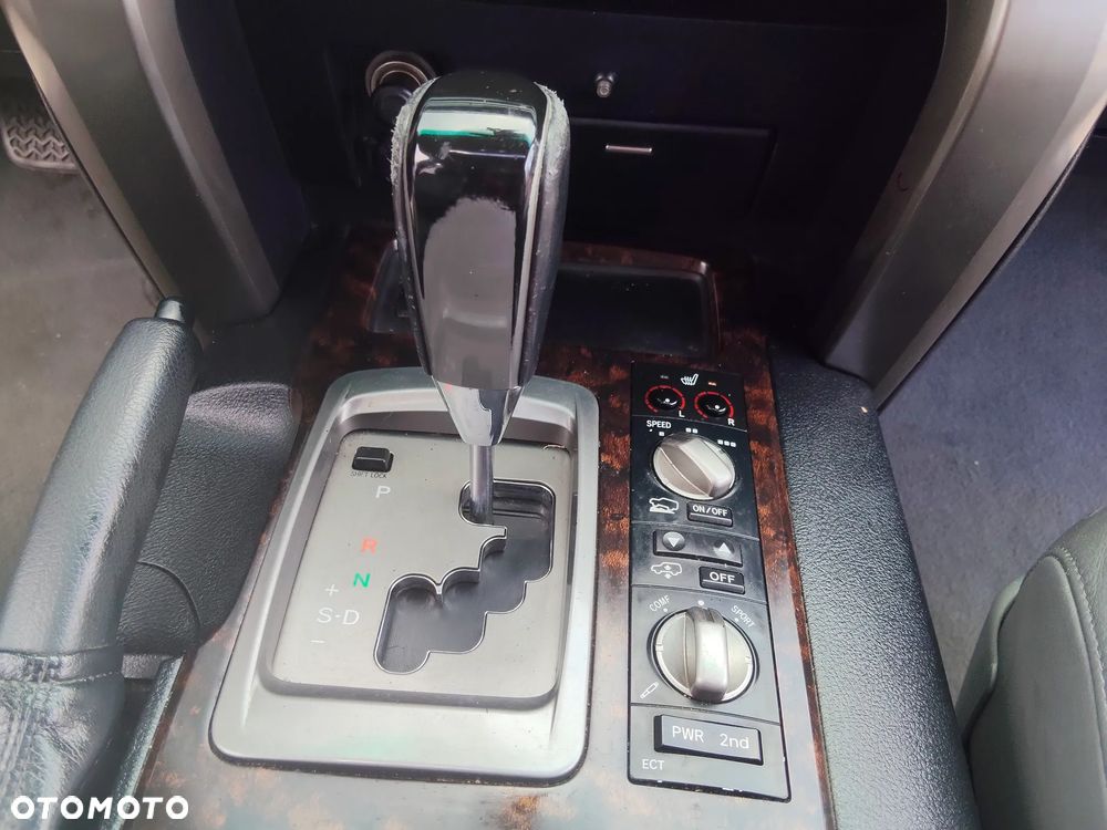 Toyota Land Cruiser LC 4.5 D-4D Prestige 7os - 12
