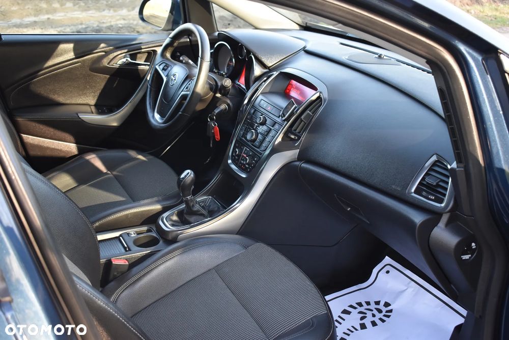 Opel Astra 1.4 Turbo Sport - 25