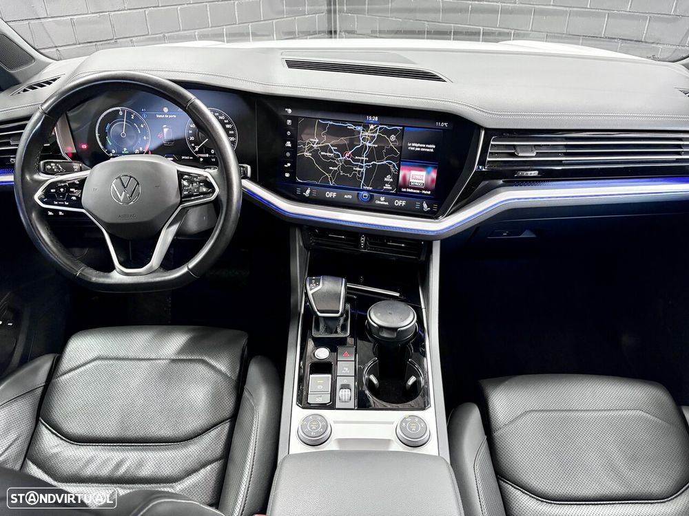 VW Touareg 3.0 V6 e-Hybrid 4Motion Aut. Elegance - 10