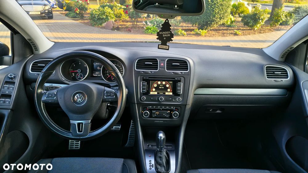 Volkswagen Golf - 11