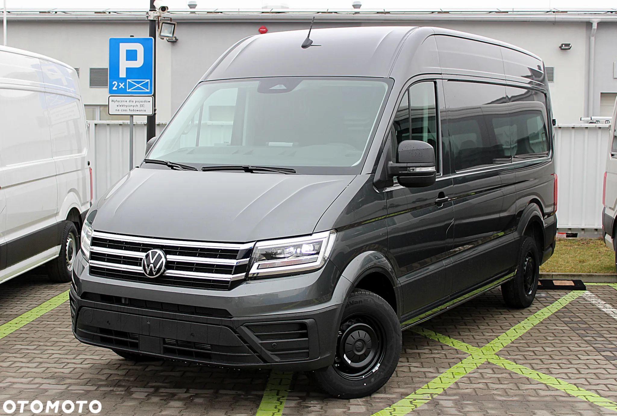 Volkswagen Crafter - 1