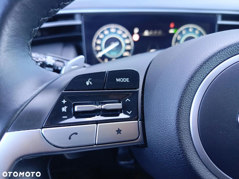 Hyundai Tucson 1.6 T-GDi HEV Executive 2WD - 14