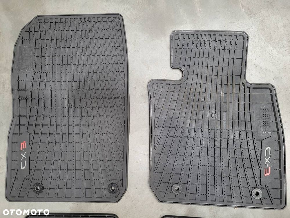 DYWANIKI KOMPLET GUMOWE MAZDA CX-3 DK EUROPA ORYGINAŁ DD2F-V0-351 - 6