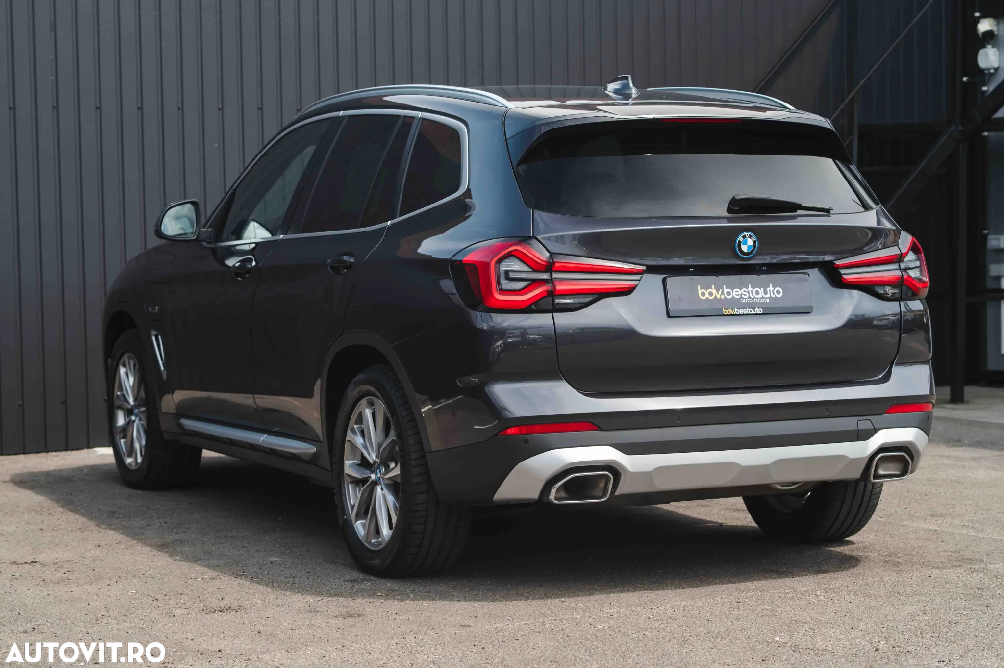 BMW X3 xDrive30e AT PHEV - 38