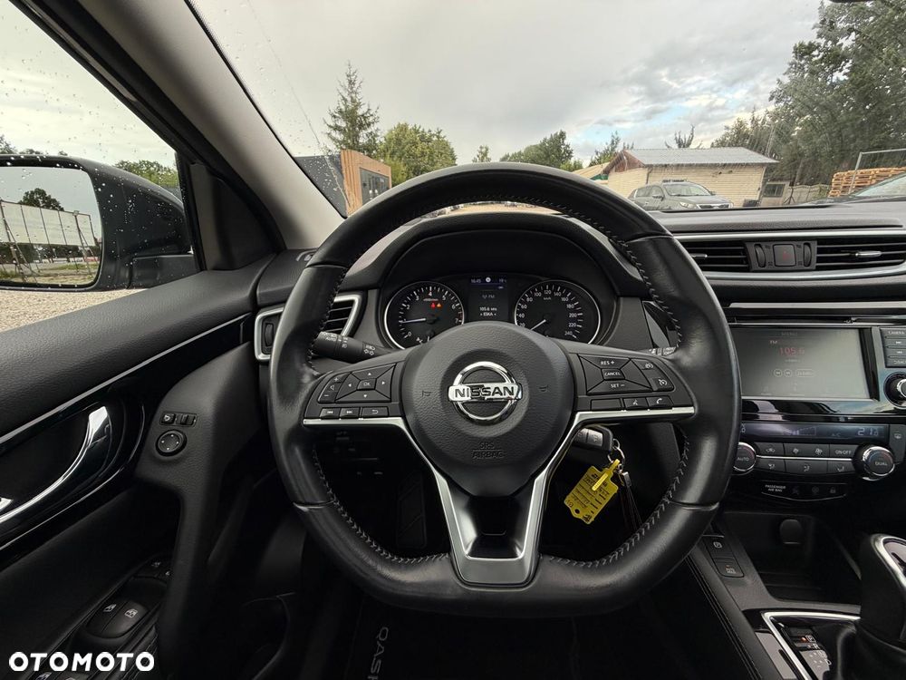 Nissan Qashqai 1.3 DIG-T DCT N-CONNECTA - 28