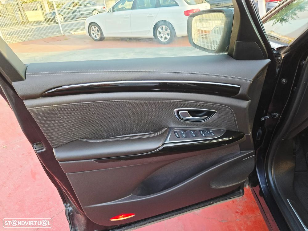 Renault Espace 1.6 dCi Initiale Paris EDC - 21