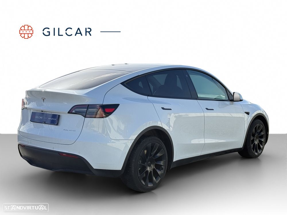 Tesla Model Y Long Range Dual Motor AWD - 7