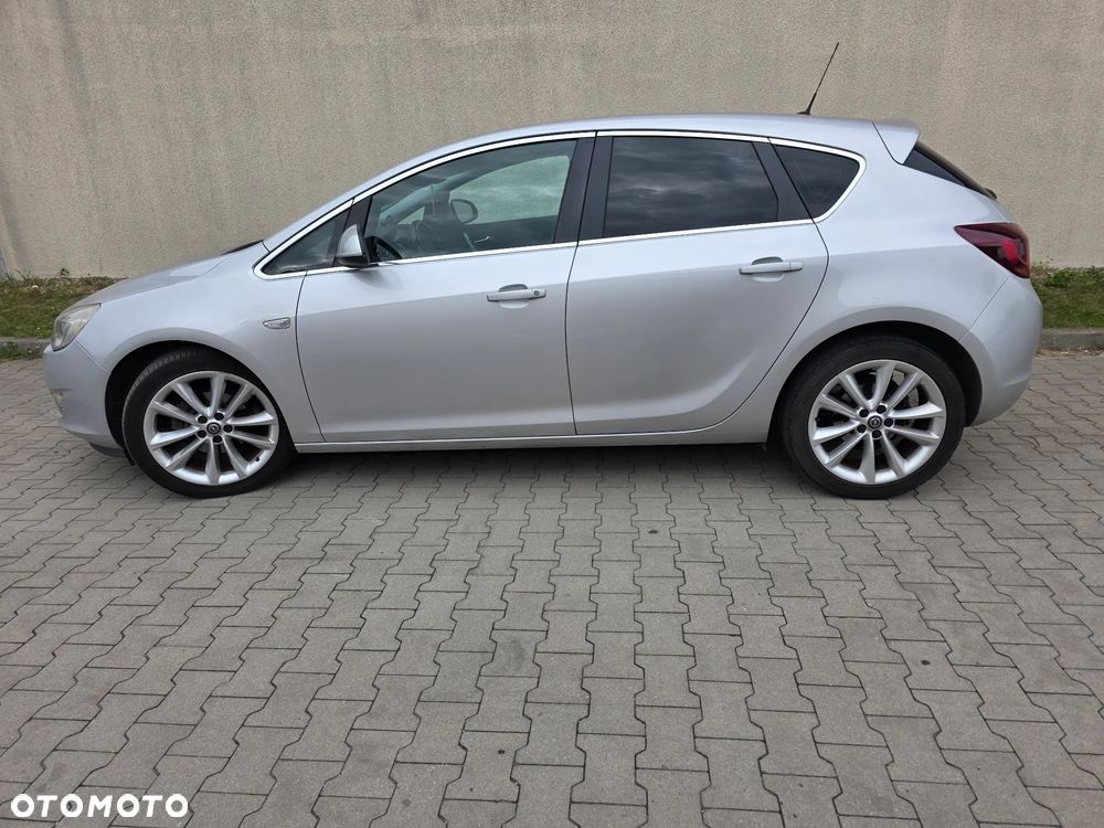 Opel Astra 1.6 Cosmo - 2