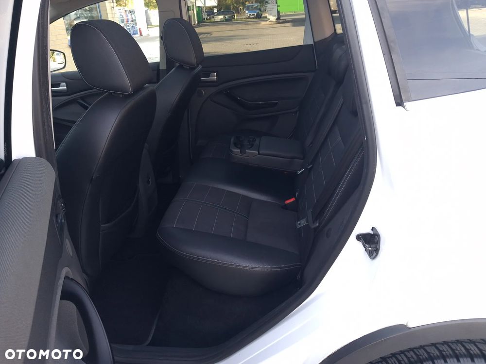 Ford Kuga 2.0 TDCi Titanium S - 31