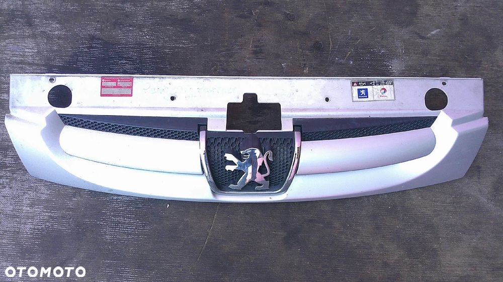 PEUGEOT PARTNER I LIFT ATRAPA - 3