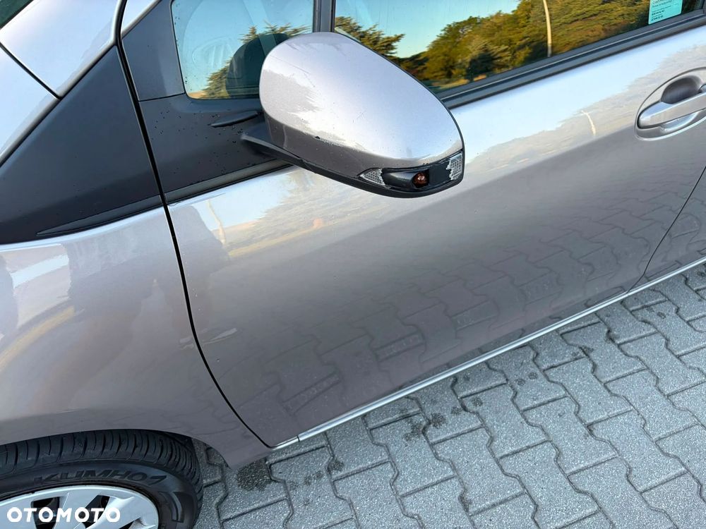 Toyota Yaris 1.33 Active - 12