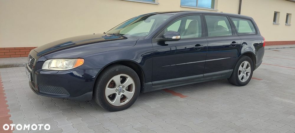 Volvo V70 2.0D Momentum - 1