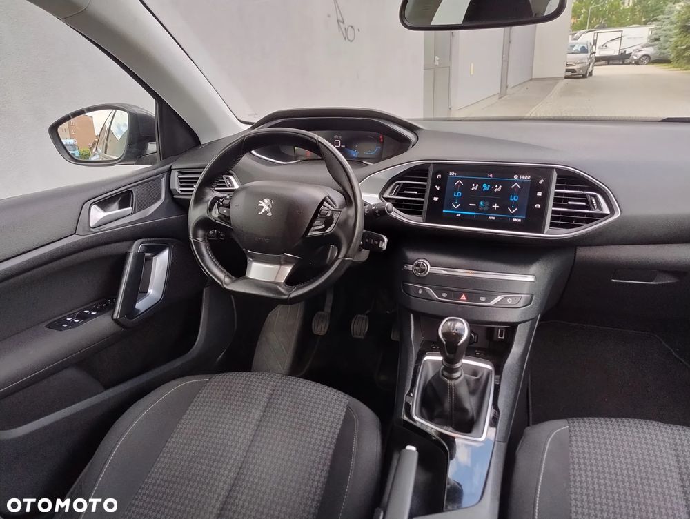 Peugeot 308 BlueHDi 130 Allure - 14