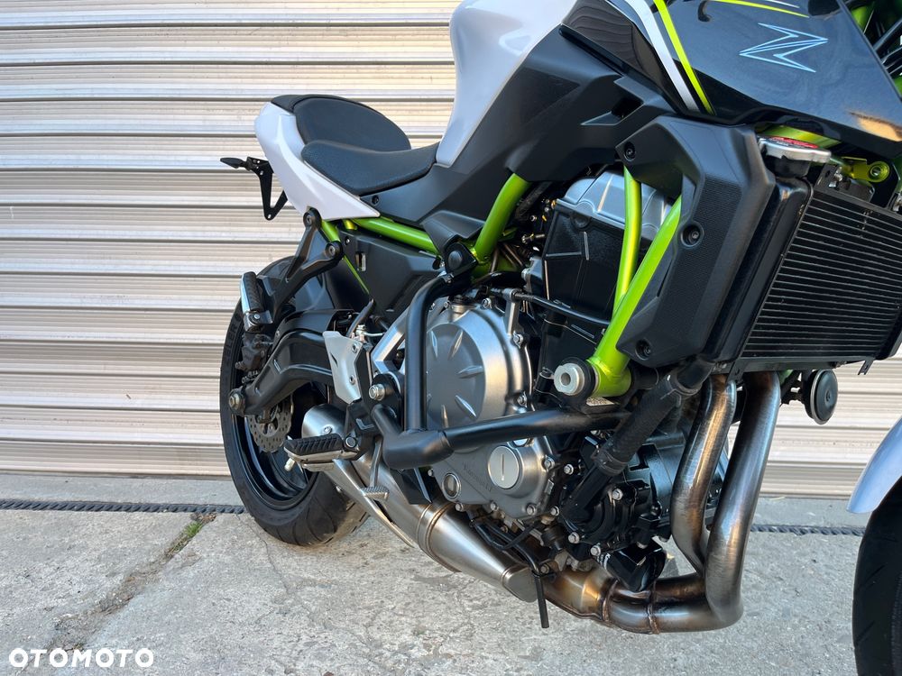Kawasaki Z 650 - 24