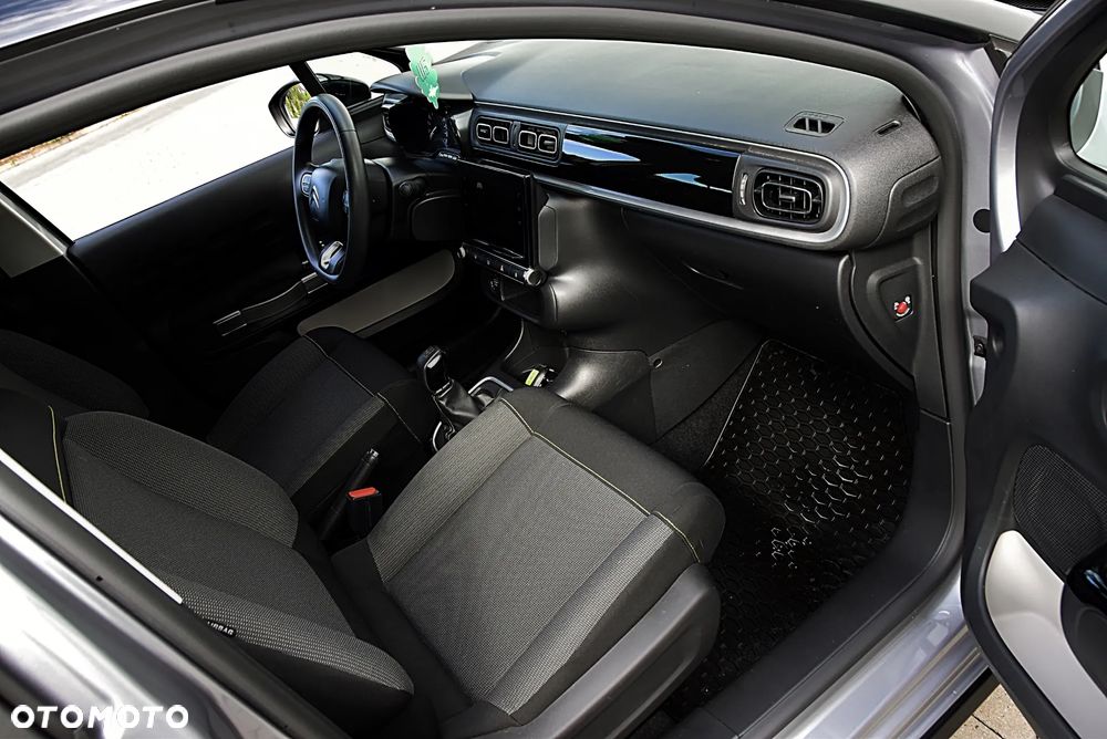 Citroën C3 1.2 PureTech Shine - 23
