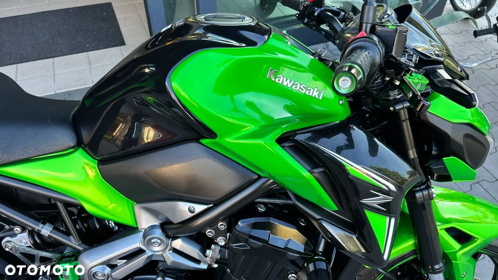 Kawasaki Z 900 - 24