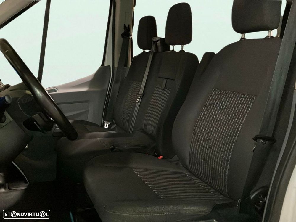 Ford Transit - 12