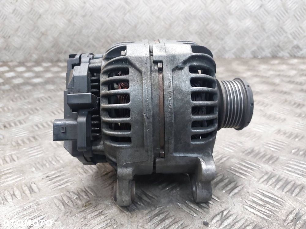 ALTERNATOR VOLKSWAGEN GOLF IV 1.9 TDI 028903028E ID: 238427 - 2