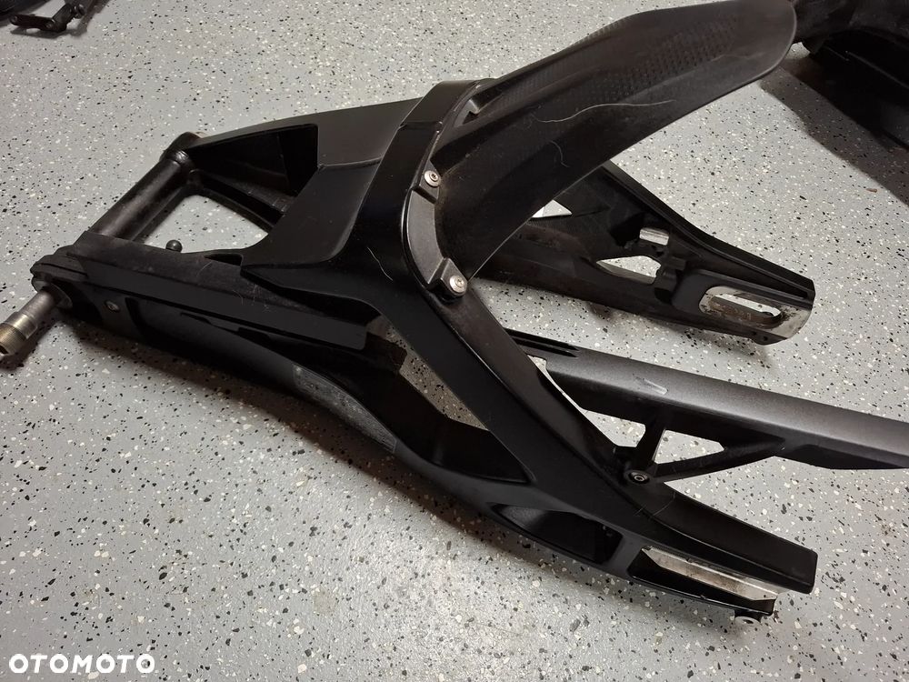 BMW S1000XR wahacz ośka - 2