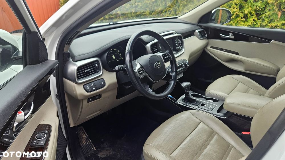 Kia Sorento - 6