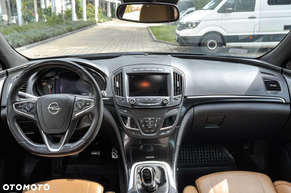 Opel Insignia - 10