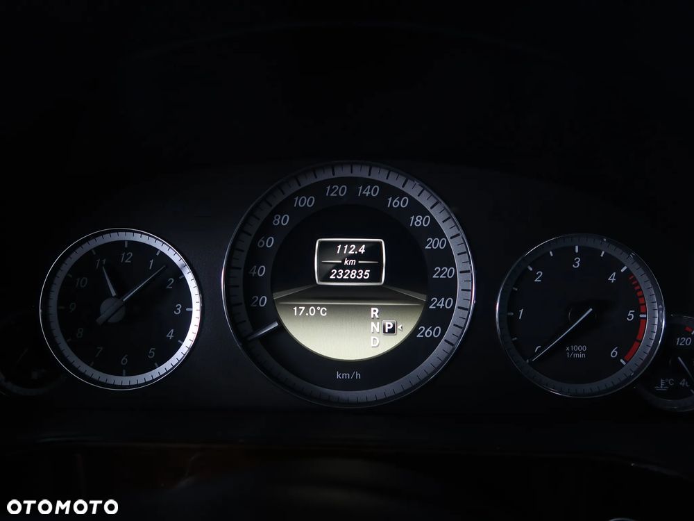 Mercedes-Benz Klasa E 200 CDI DPF BlueEFFICIENCY 7G-TRONIC - 15