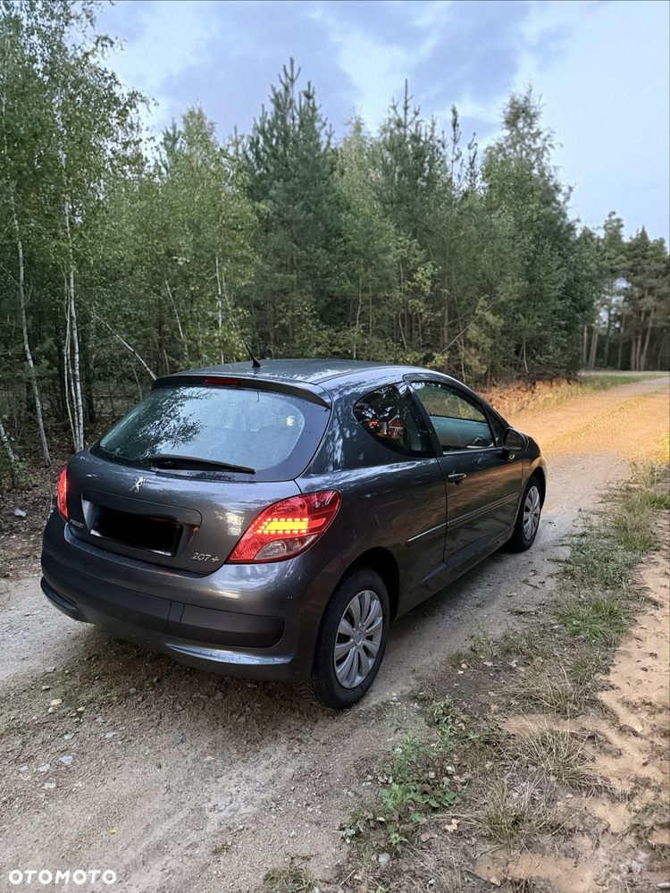 Peugeot 207 - 3