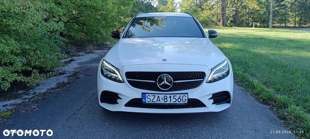 Mercedes-Benz Klasa C 220 d T 9G-TRONIC AMG Line - 3