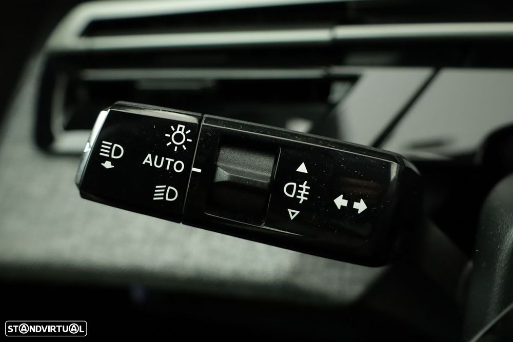 Peugeot 3008 1.2 Hybrid Allure e-DCS6 - 14