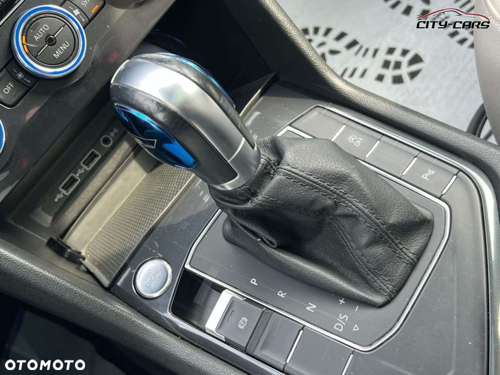 Volkswagen Tiguan - 24