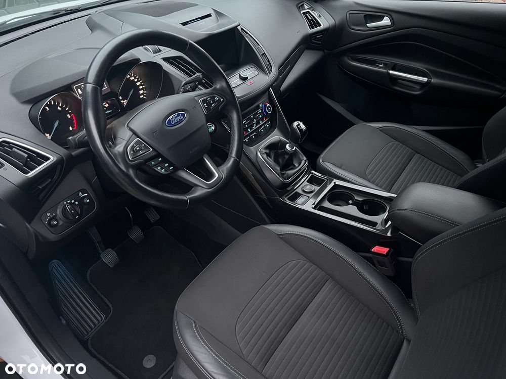 Ford Kuga 2.0 TDCi 4x4 Titanium - 15