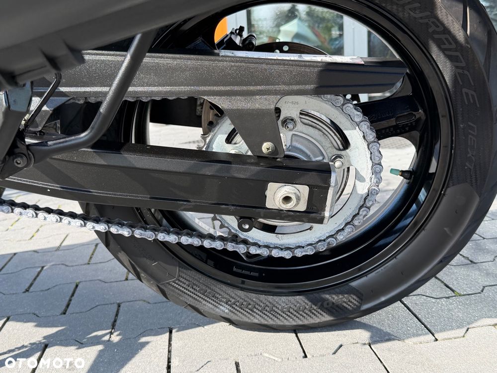 Suzuki V-STROM - 28