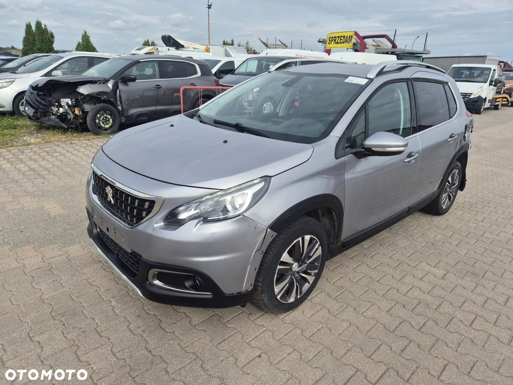 Peugeot 2008 PureTech 110 GPF Stop&Start EAT6 Allure - 4