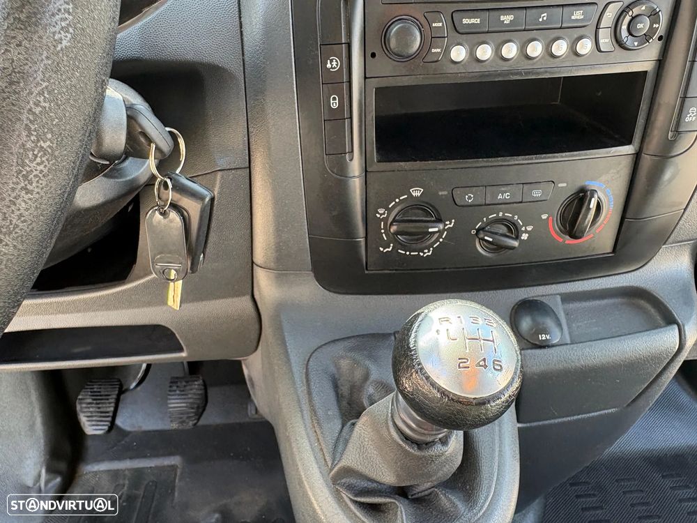 Peugeot Expert - 23
