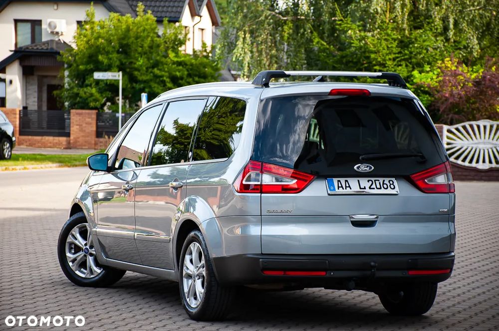 Ford Galaxy 2.0 TDCi Ghia - 14