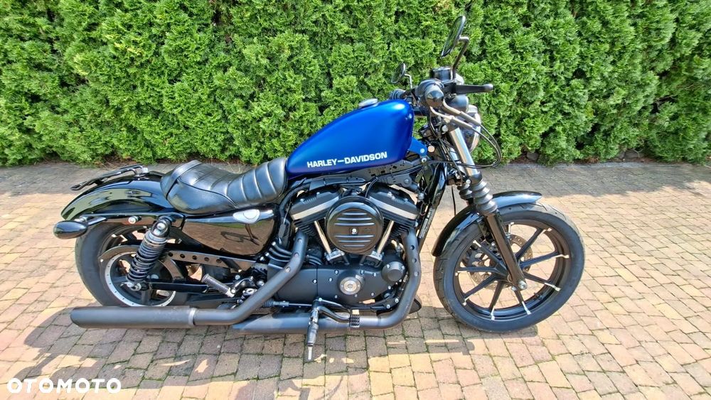 Harley-Davidson Sportster Iron 883 - 11