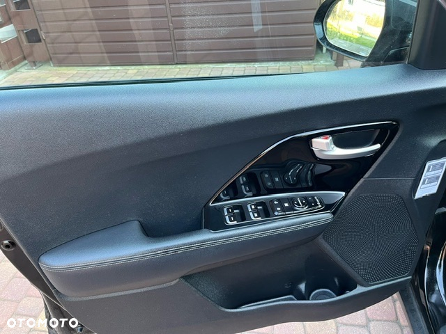 Kia Niro 1.6 GDI Hybrid L Business Line - 20