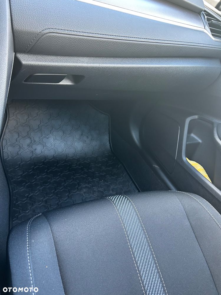 Honda Civic 1.0 T Comfort - 21