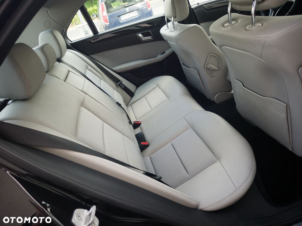 Mercedes-Benz Klasa E 220 BlueTEC 9G-TRONIC Avantgarde - 35