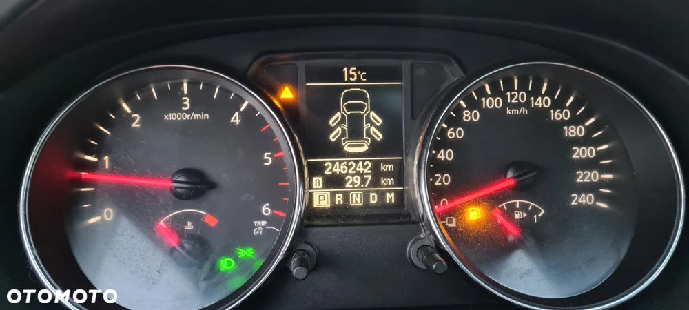 Nissan Qashqai 2.0 dCi 4x4 Tekna - 16