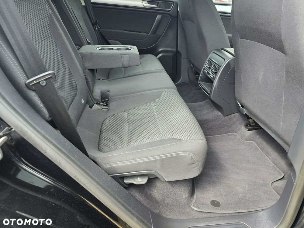 Volkswagen Touareg 3.0 V6 TDI BMT Business Line - 11