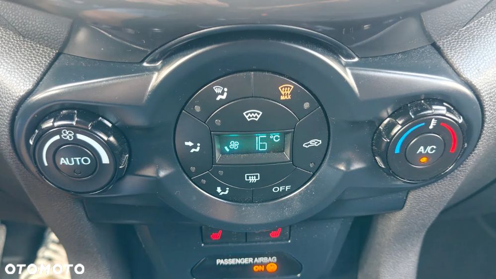 Ford EcoSport 1.5 EcoBlue TITANIUM - 16