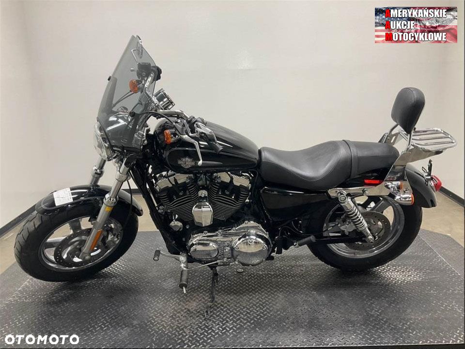 Harley-Davidson Sportster Custom 1200C - 3