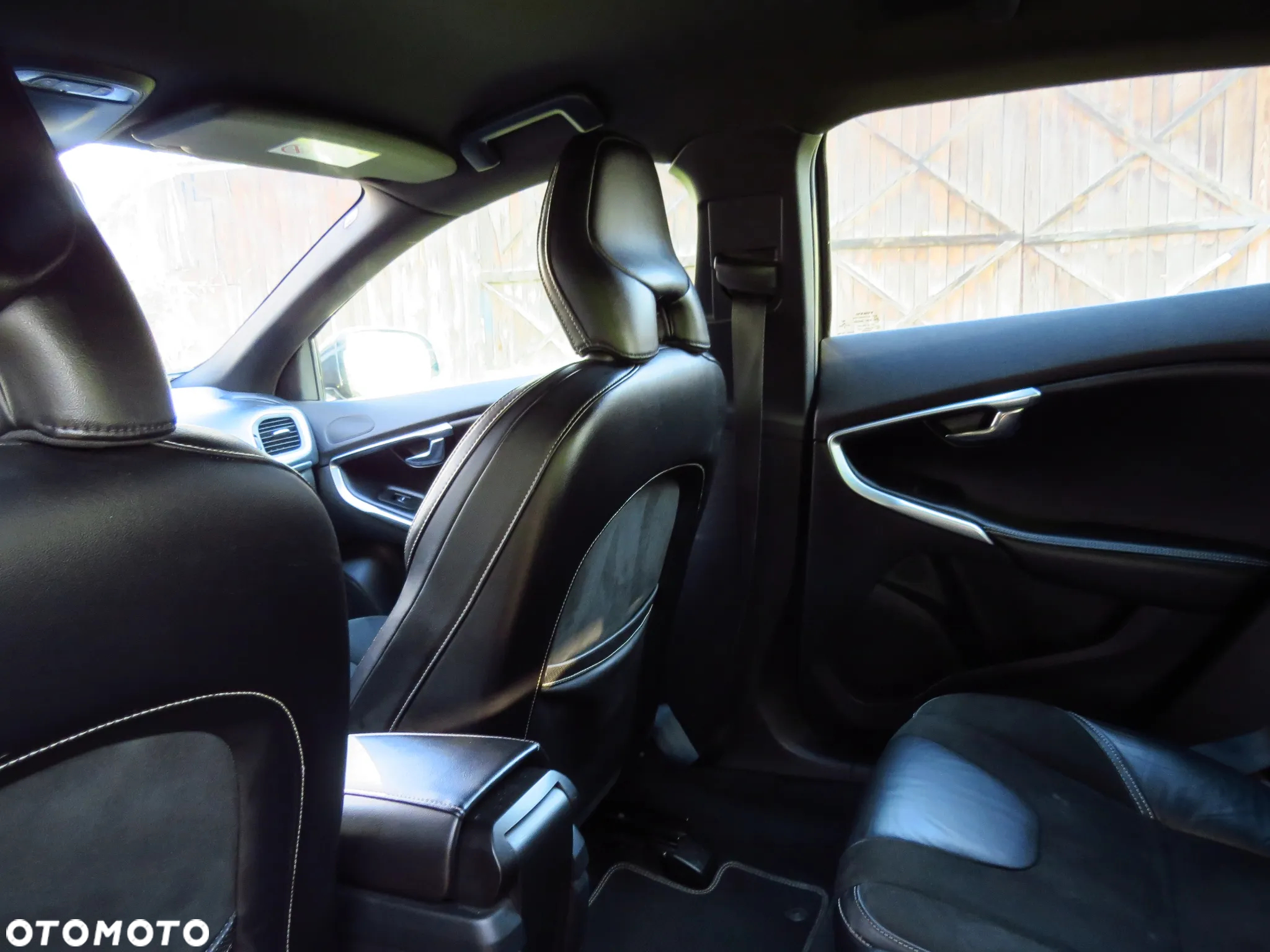 VOLVO V40 II 2.0 D4 D4204T14 R-DESIGN ROK 2014 LAKIER 452-46 NA CZĘŚCI - 28