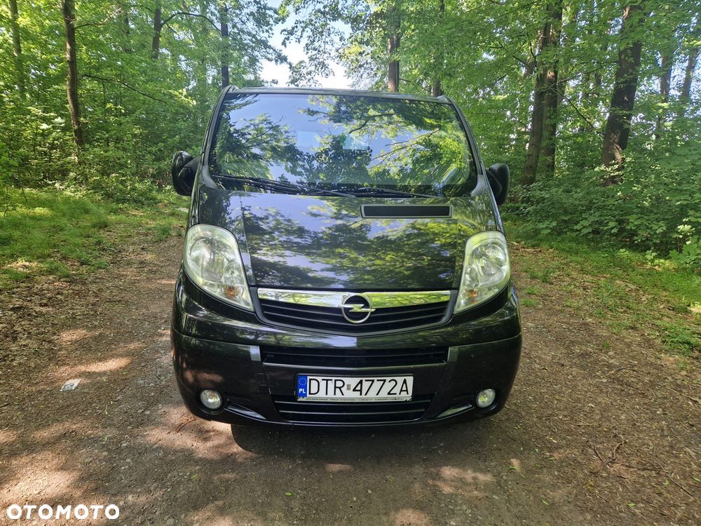Opel Vivaro - 1
