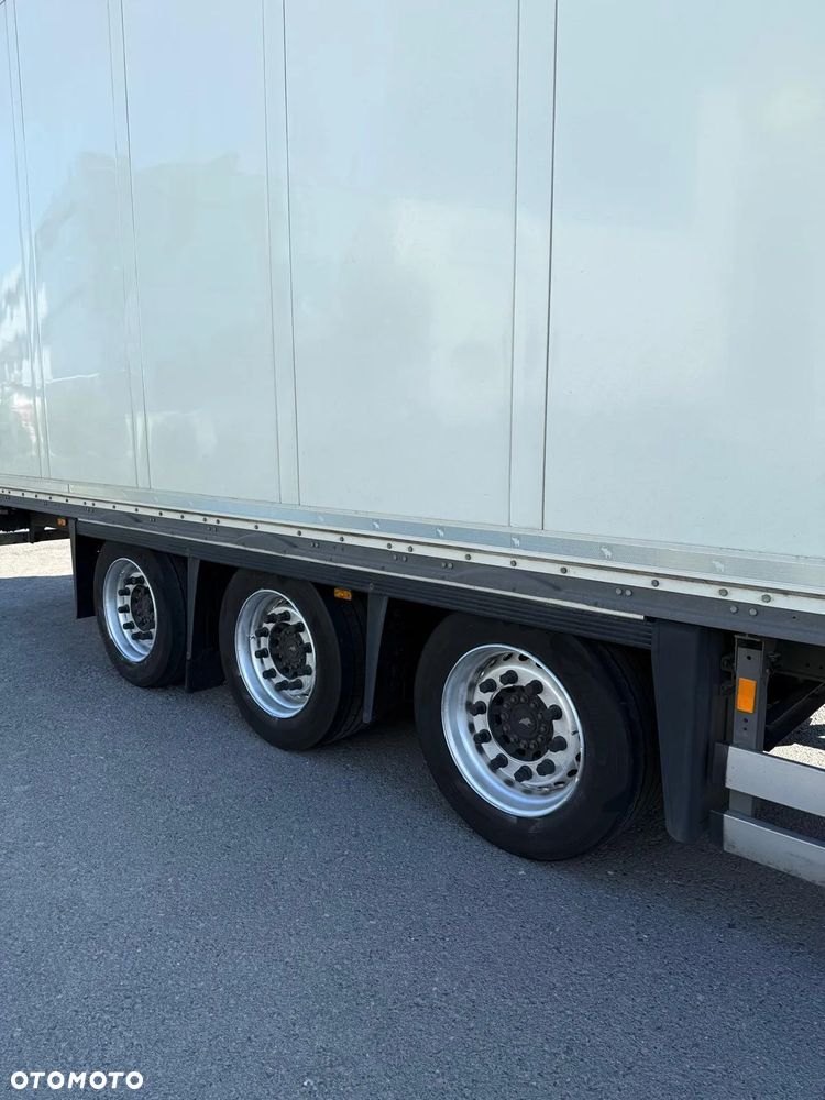 Schmitz Cargobull Izoterma Mega - 8