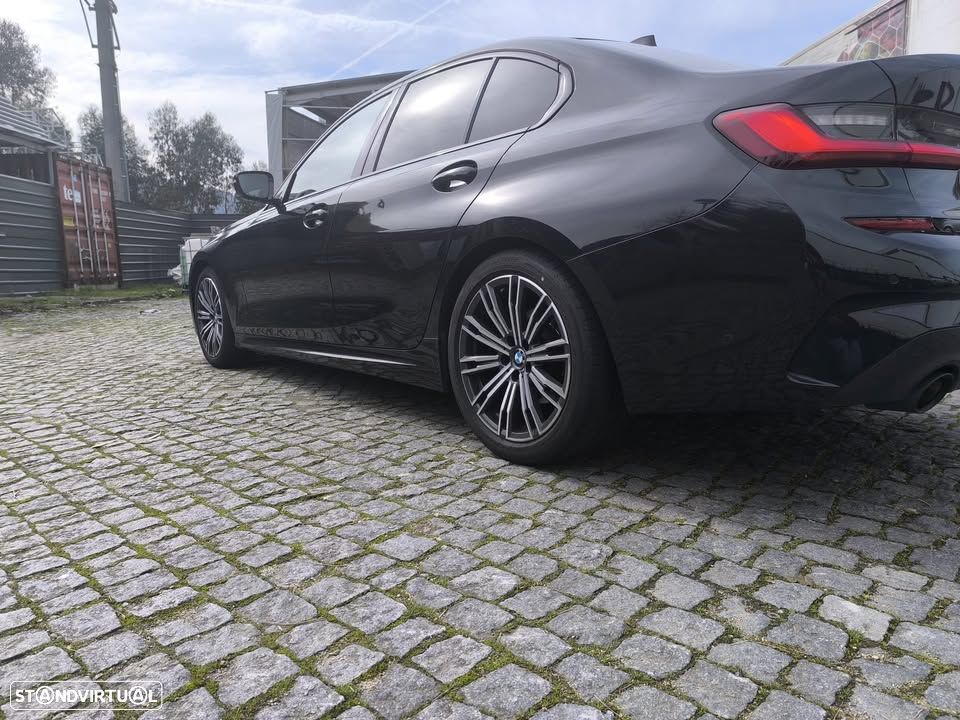 BMW 320 d Pack M Auto - 4